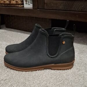 Bogs Sweet Pea Black Chelsea Boots Size 7.5 Waterproof Winter Fall